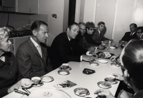 Lunchrummet Källvägen Eskil Kvarnlöf (Verkmästare på bokbinderiet) i höger hörn på bilden